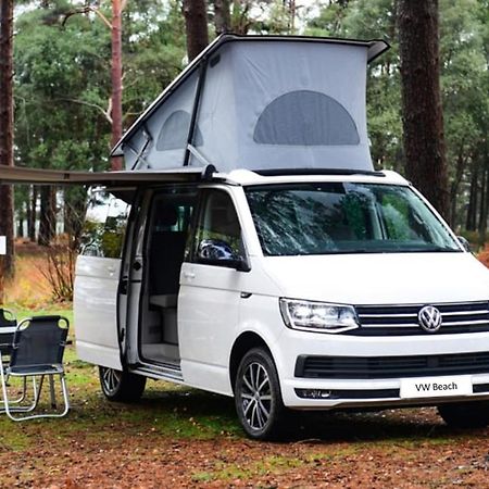 Cookies Campers Dublin - Small Campervan Екстериор снимка